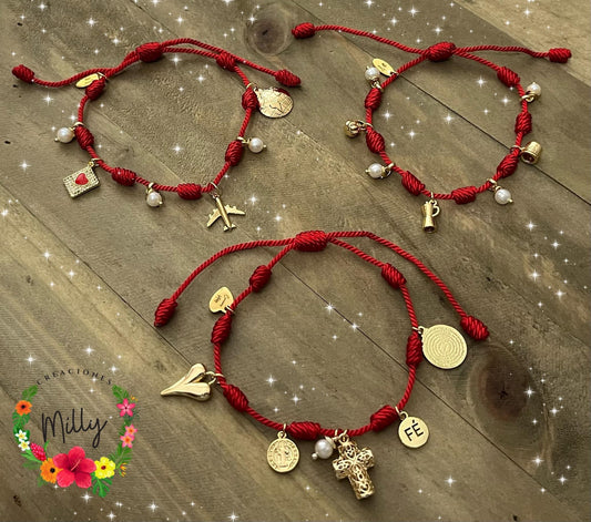 Red knot bracelet